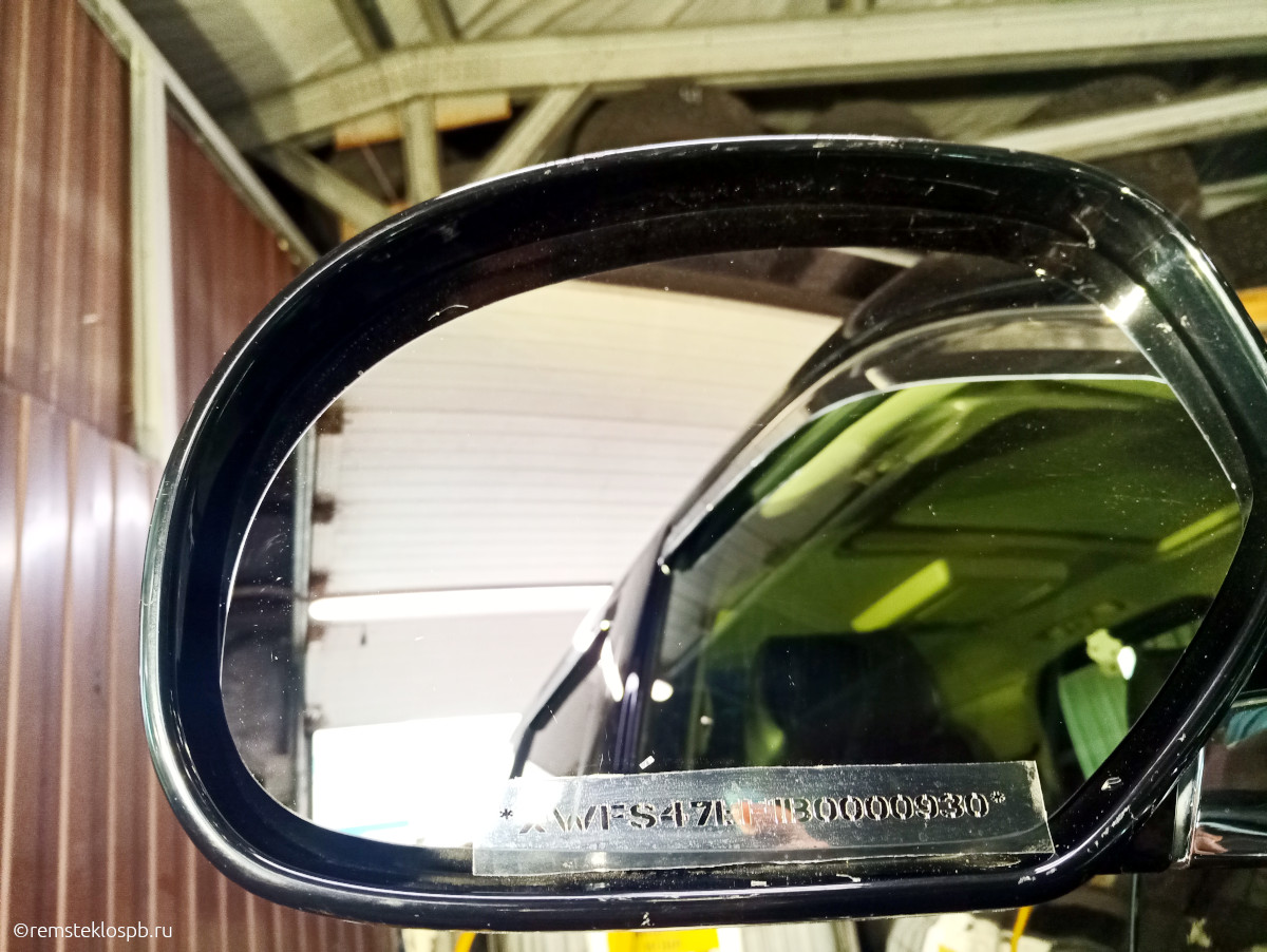 Противоугонная маркировка зеркал на Cadillac Escalade
