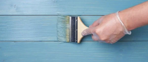Необходимость покраски деревянного дома