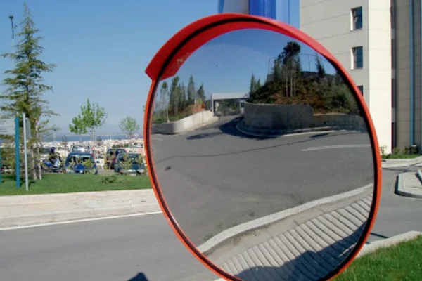 Зеркала и зеркальные конструкции